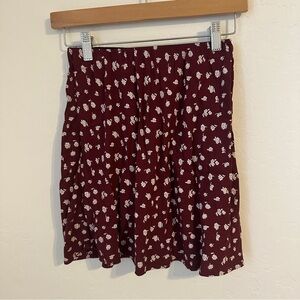 Hollister Burgundy Floral Pull-on Mini Skirt Size XS‎